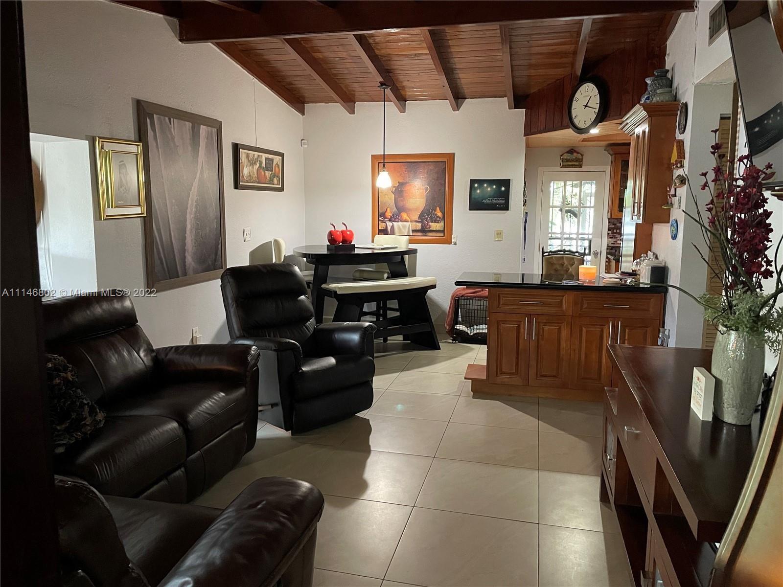 ESSEX VILLAGE-THIRD ADDIT - Residential