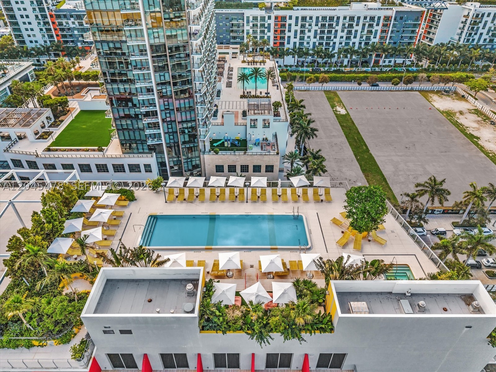 The Standard Midtown - Residential