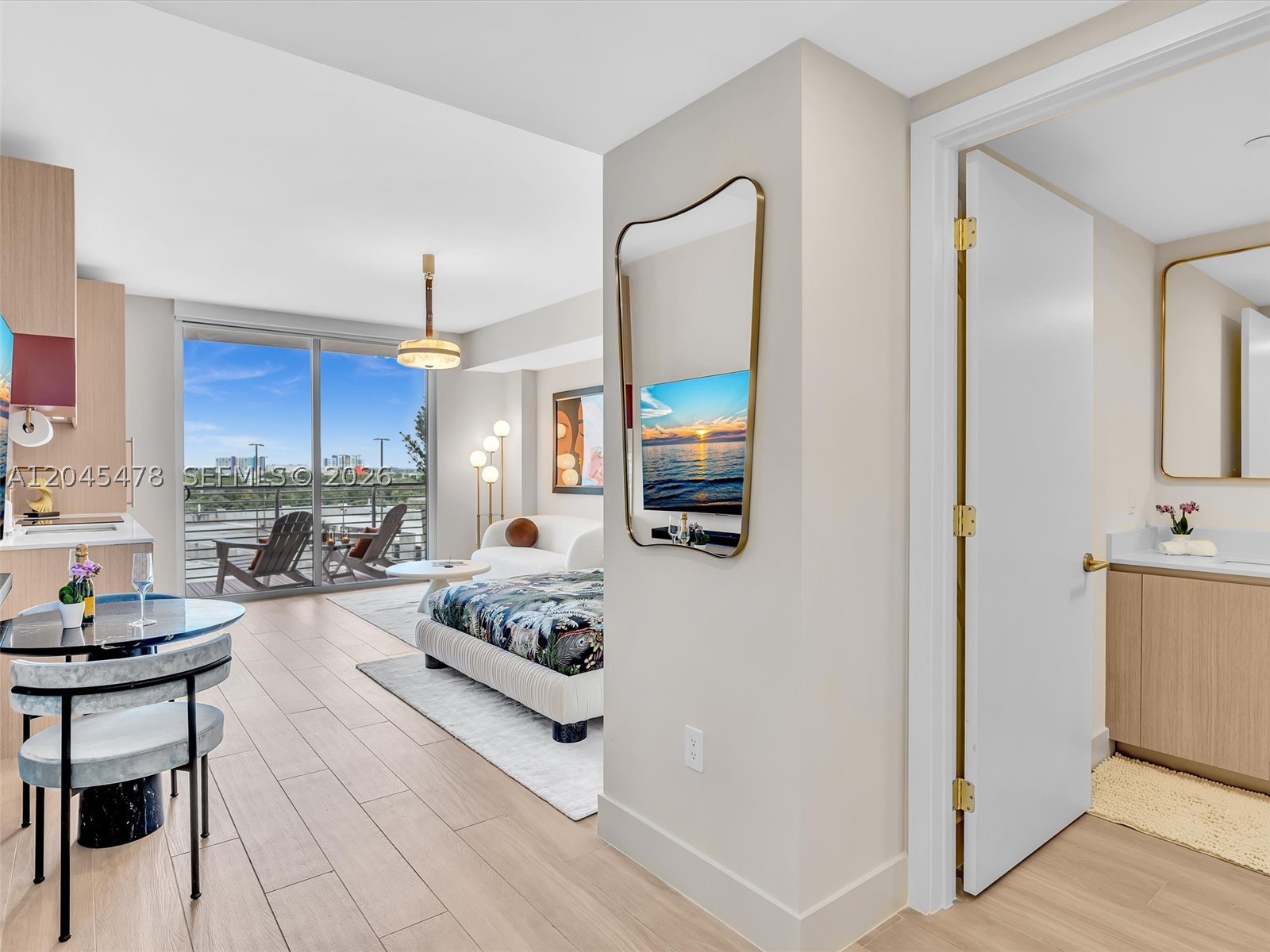 The Standard Midtown - Residential