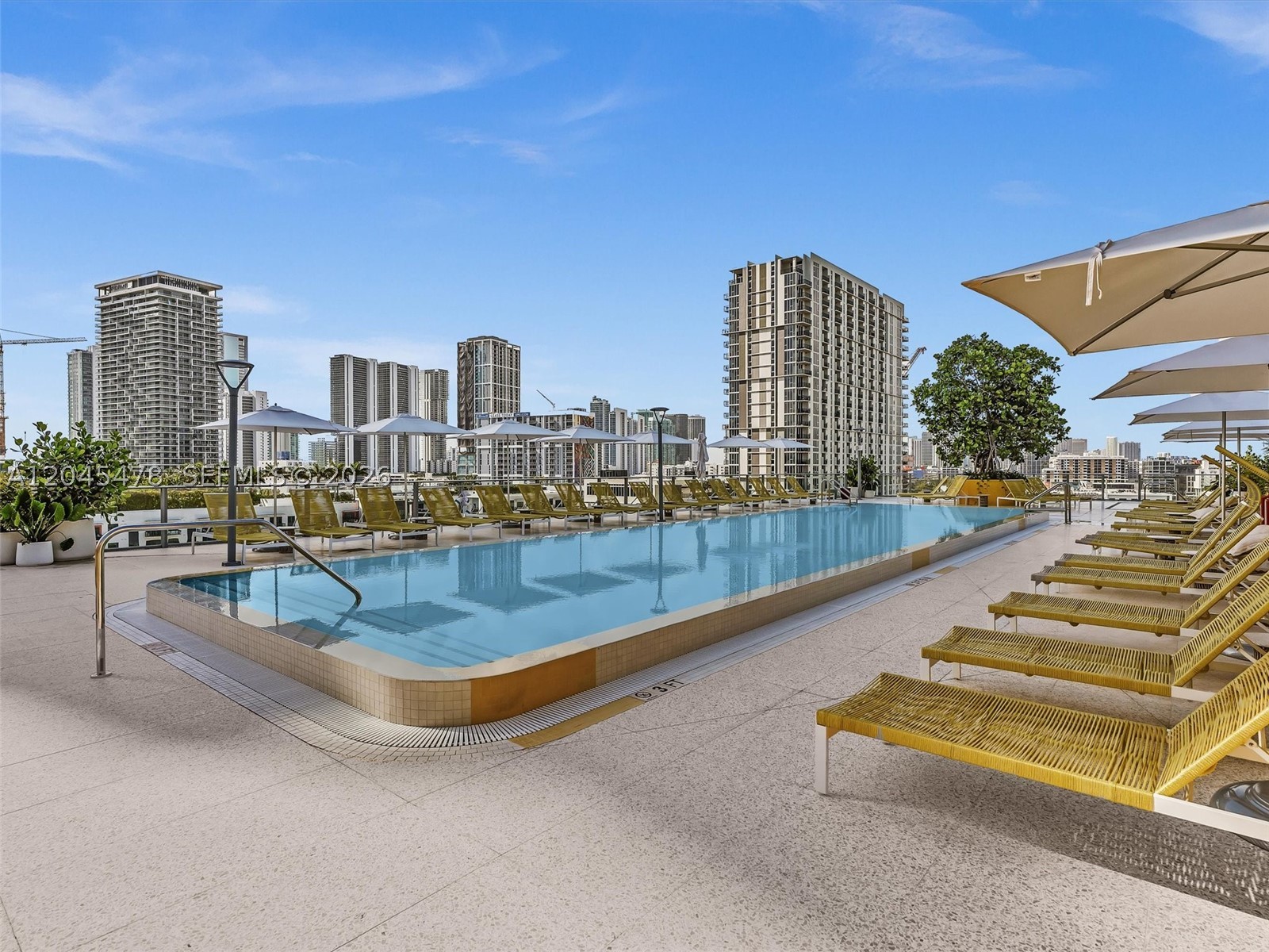 The Standard Midtown - Residential