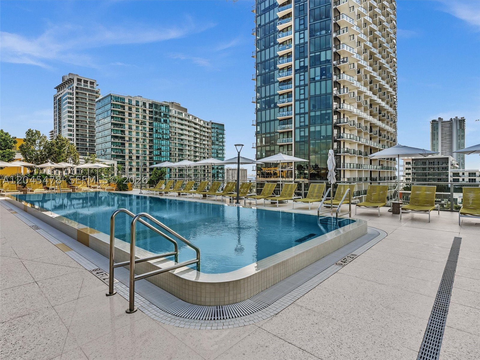 The Standard Midtown - Residential