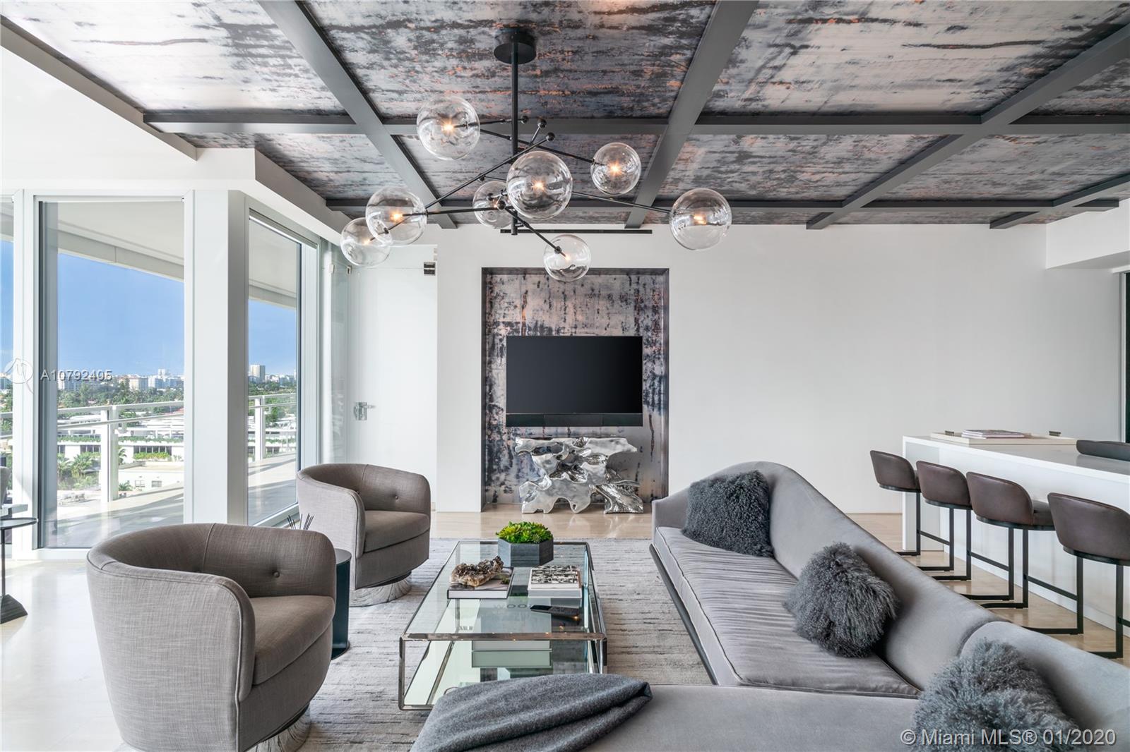 SURF CLUB CONDO - Residential