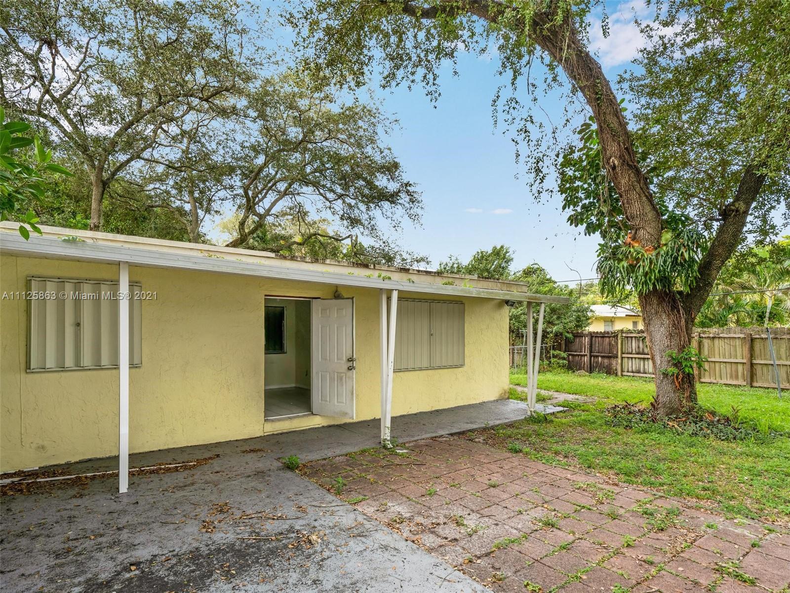 IRONS MANOR 2ND ADDN - Residential