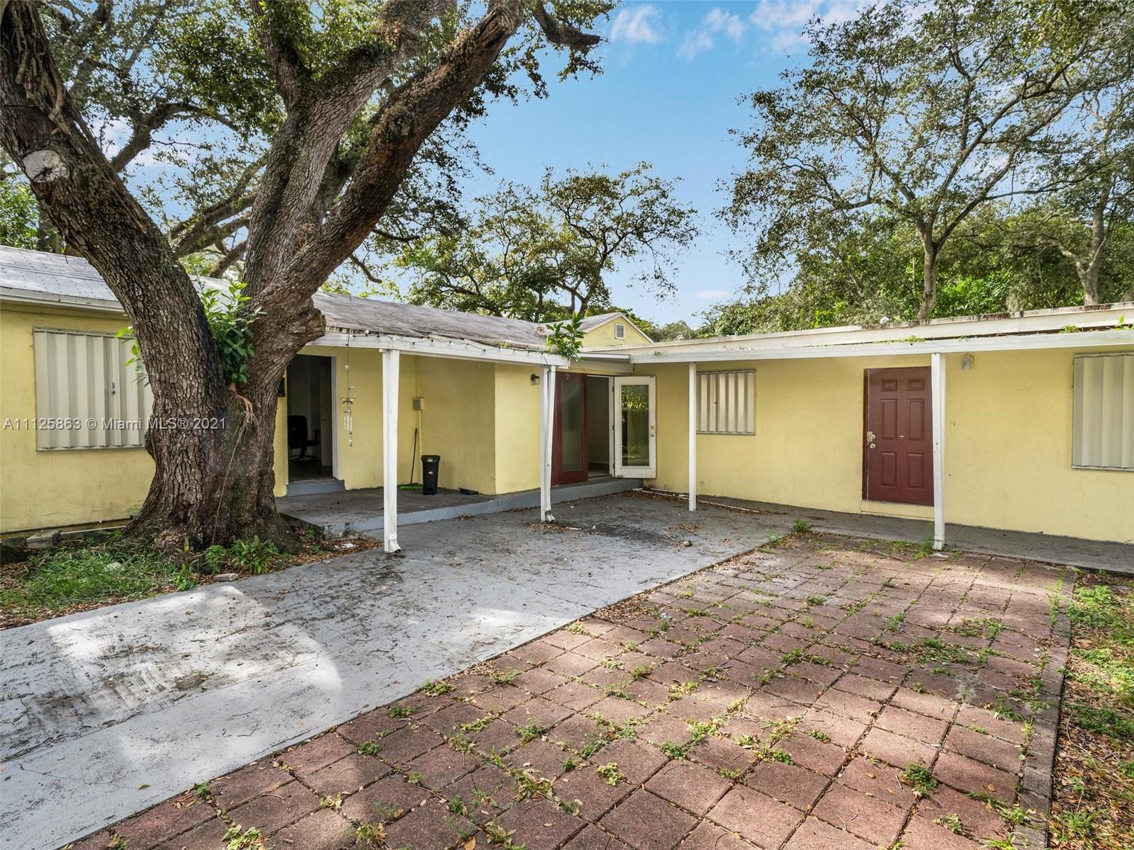 IRONS MANOR 2ND ADDN - Residential