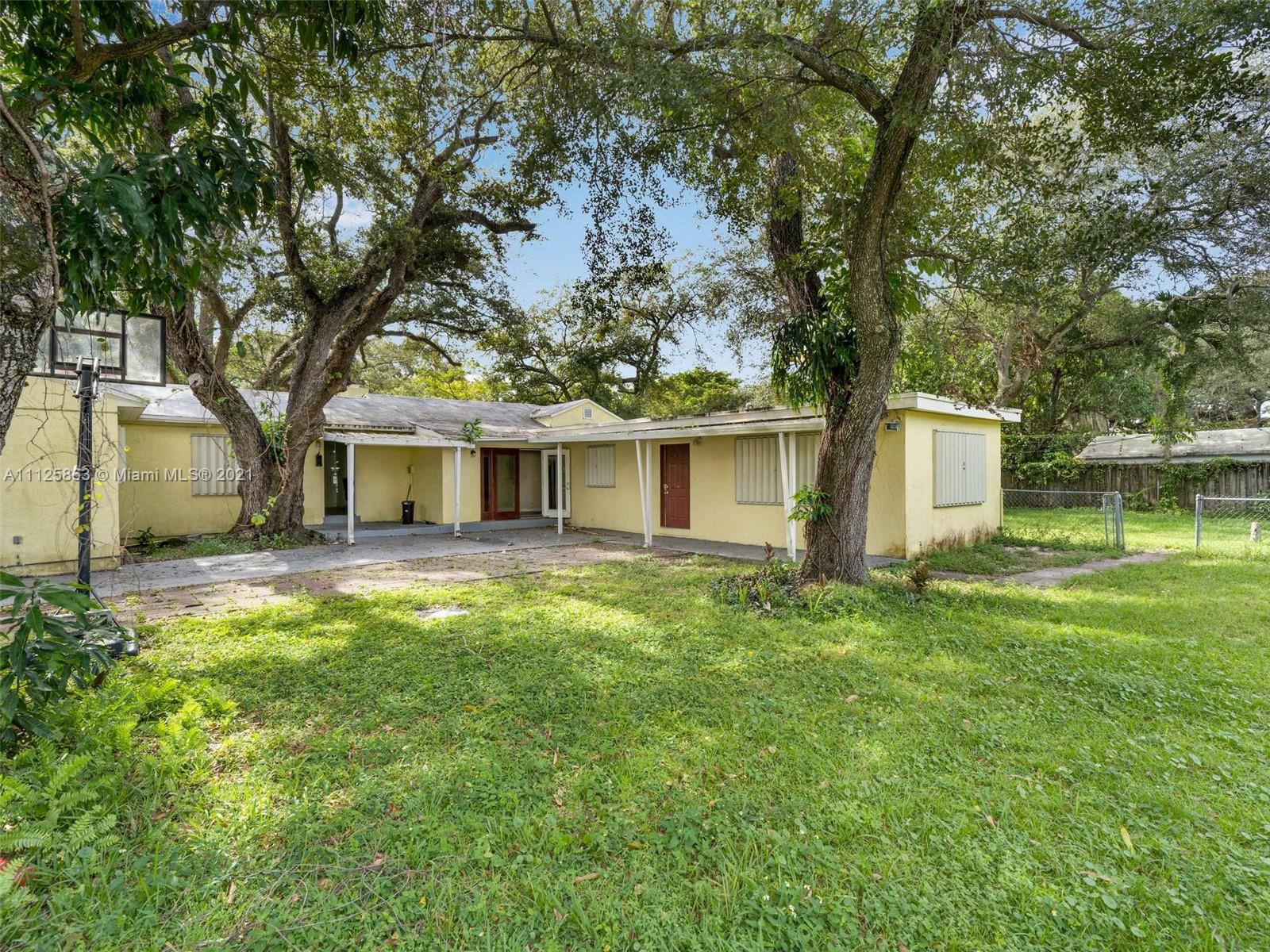 IRONS MANOR 2ND ADDN - Residential