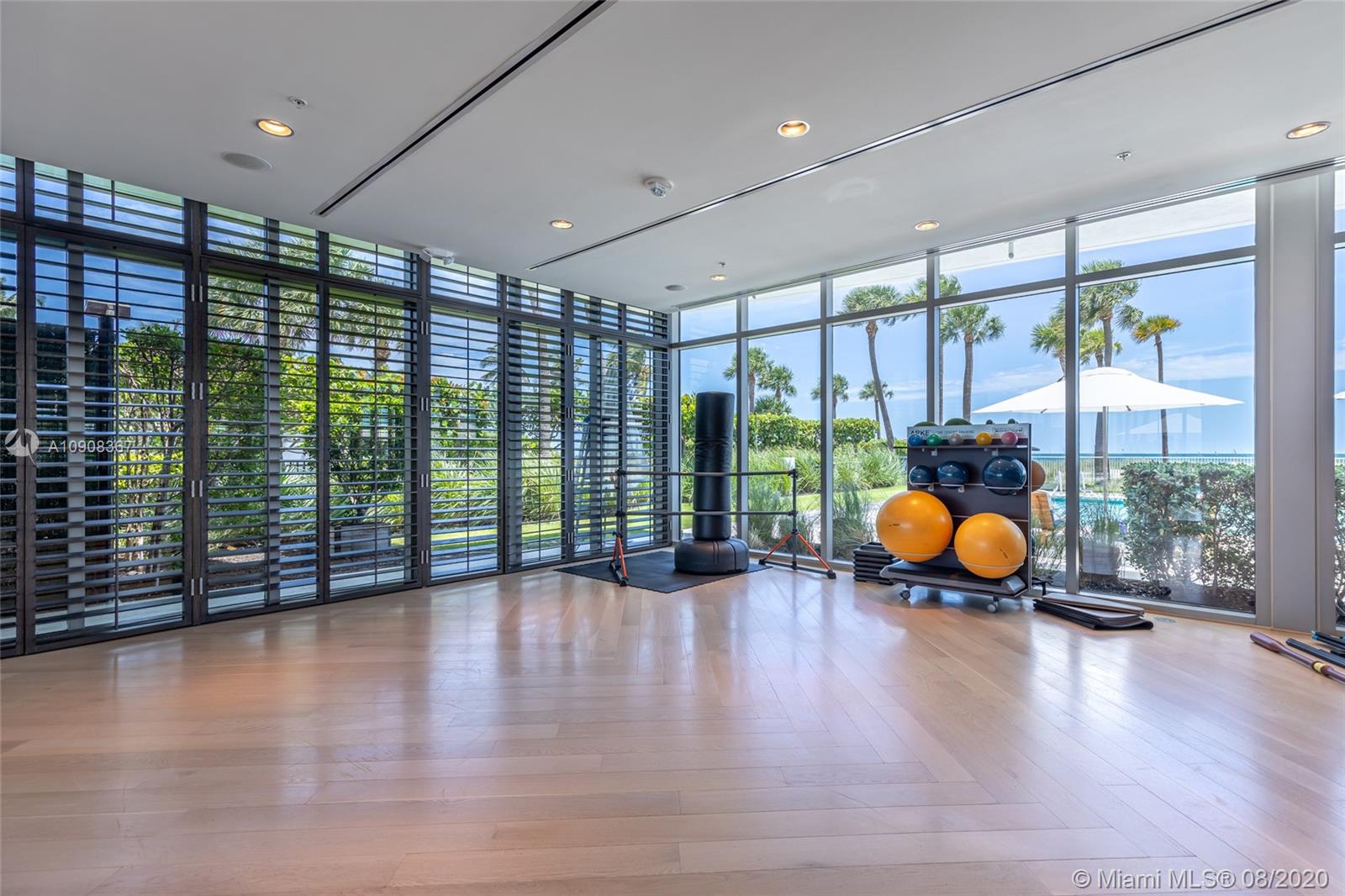 OCEANA KEY BISCAYNE CONDO - Residential