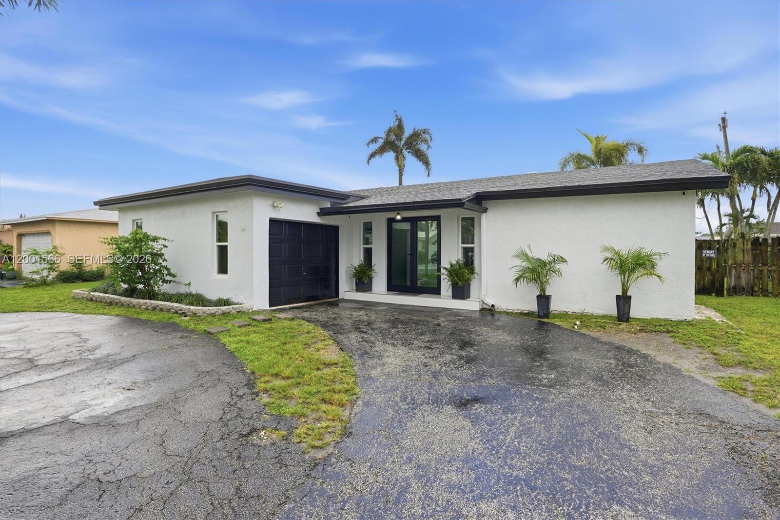 SUNRISE GOLF VILLAGE SEC - Residential