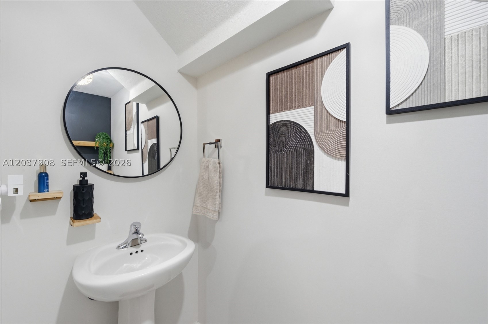 SILVER PALM RESIDENTIAL H - Residential