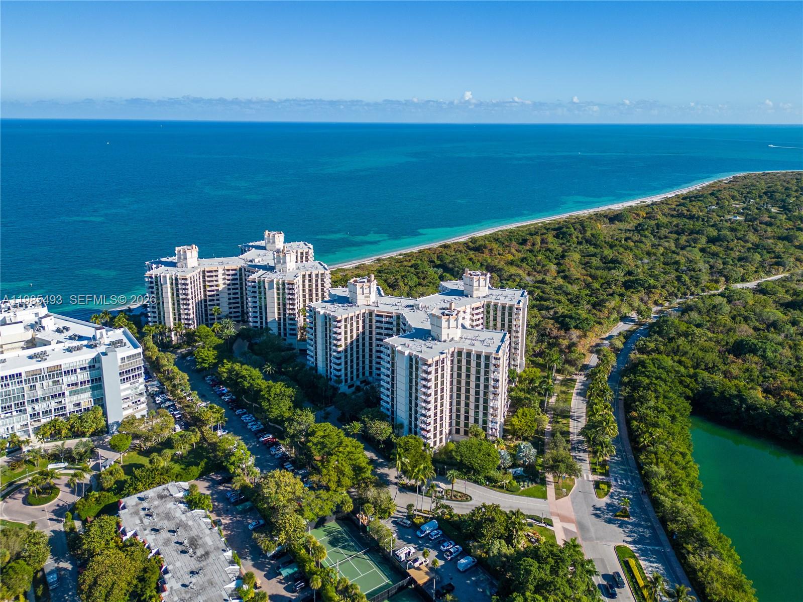 TOWERS OF KEY BISCAYNE CO - Residential