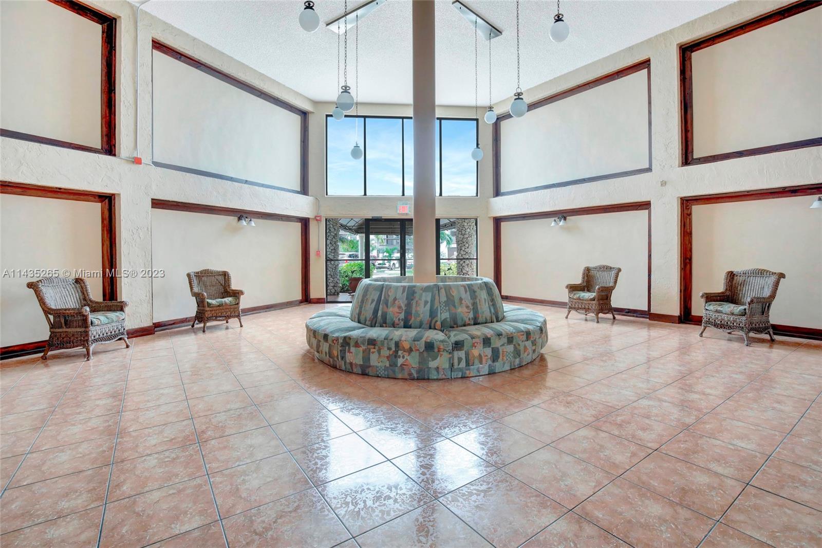 PENINSULA AT INTL GARDENS - Residential