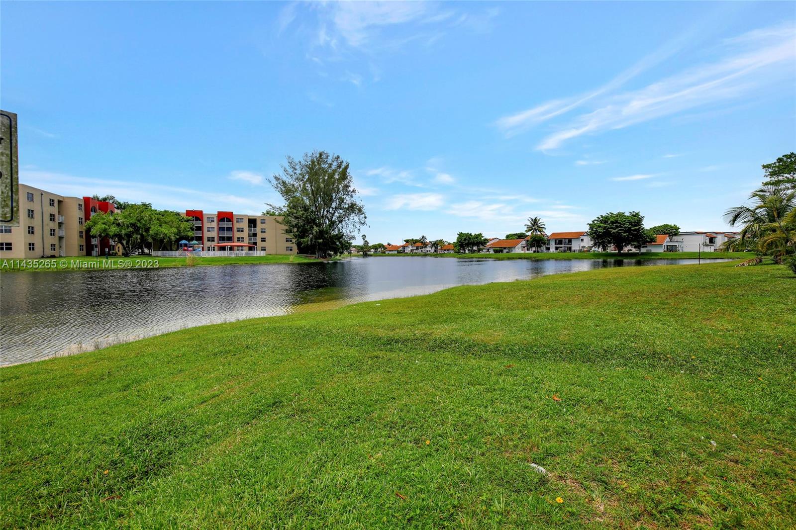 PENINSULA AT INTL GARDENS - Residential