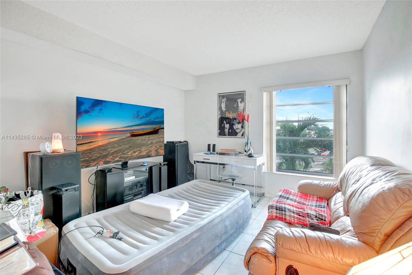 PENINSULA AT INTL GARDENS - Residential