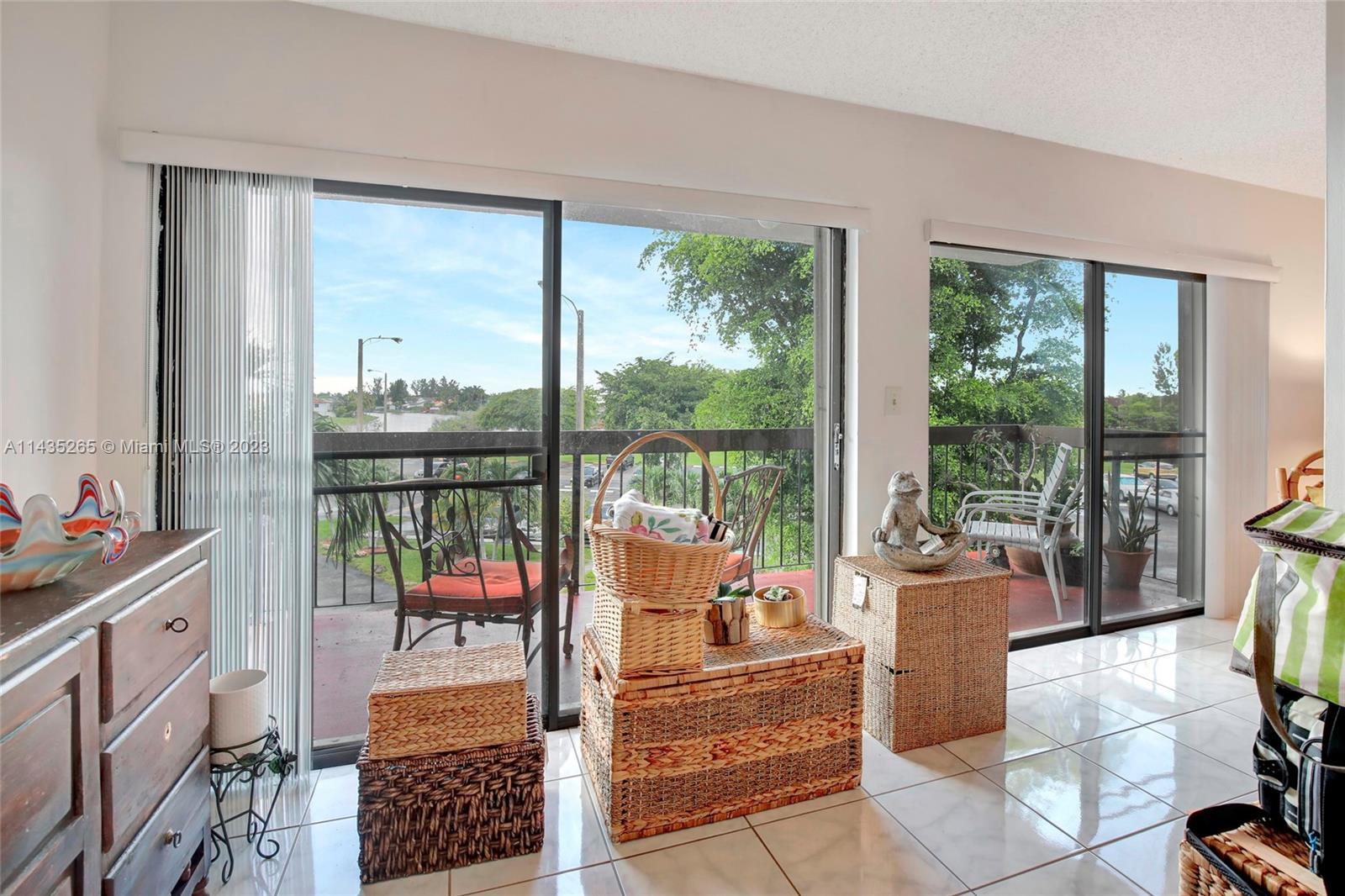 PENINSULA AT INTL GARDENS - Residential