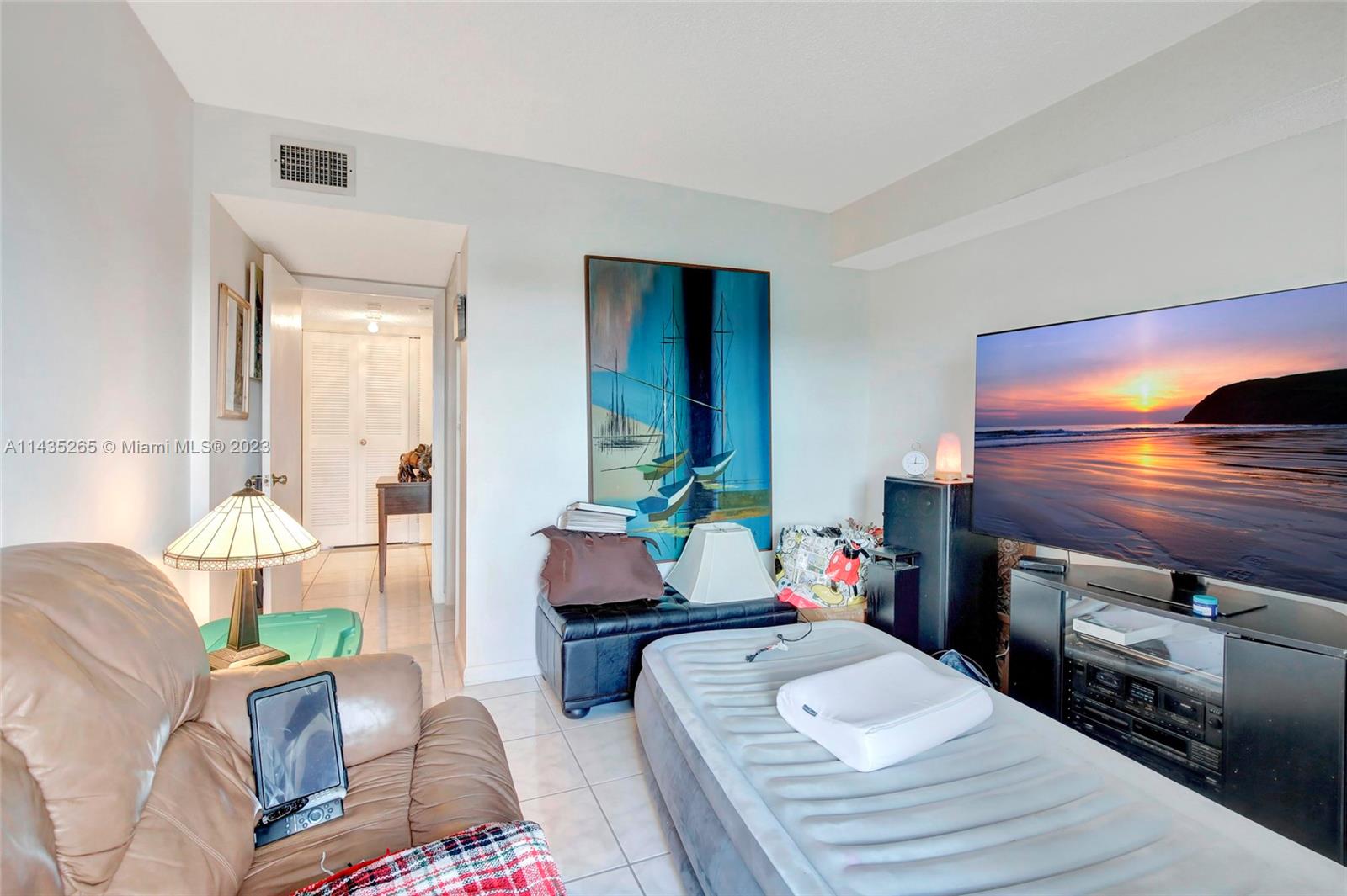 PENINSULA AT INTL GARDENS - Residential