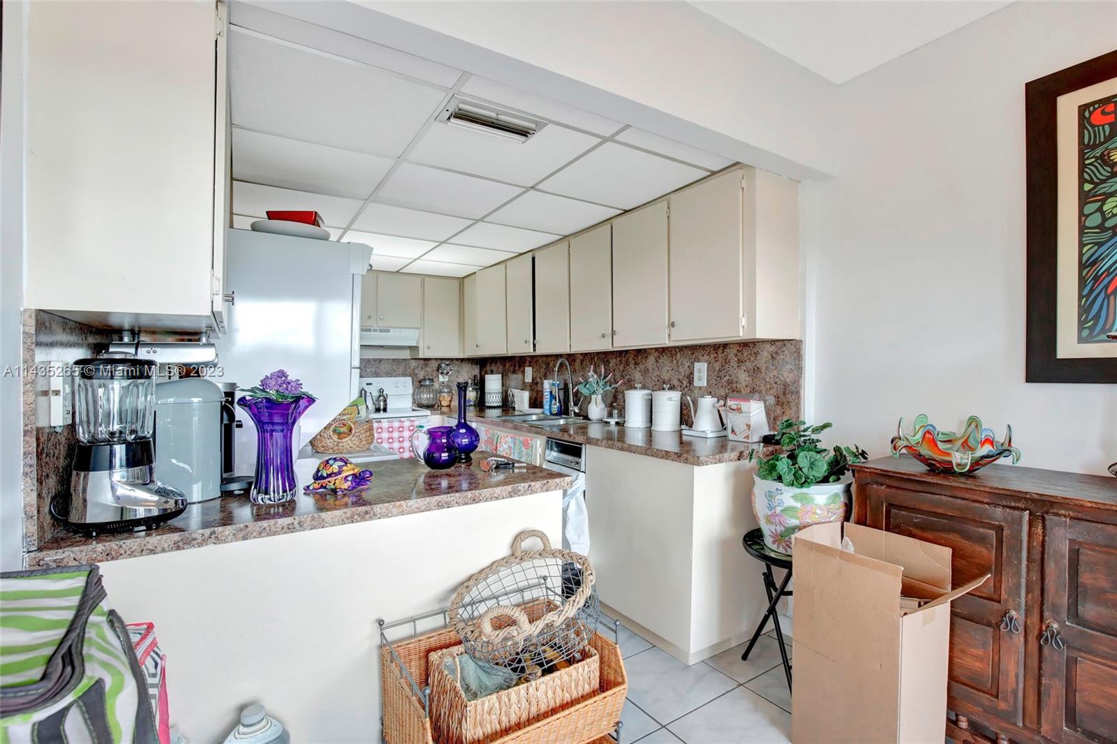 PENINSULA AT INTL GARDENS - Residential