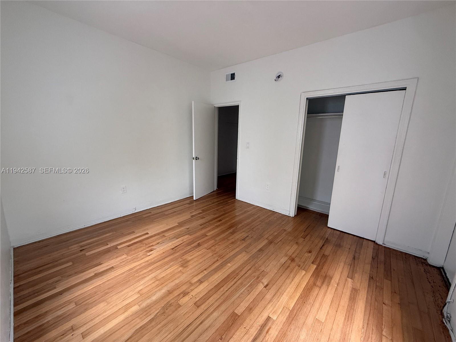 LENOX MANOR - Residential Lease