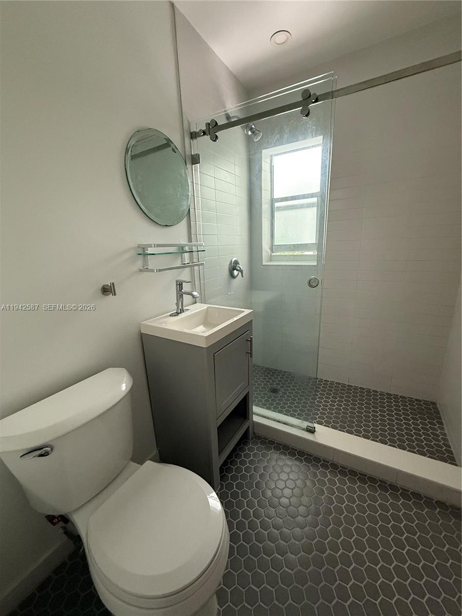 LENOX MANOR - Residential Lease