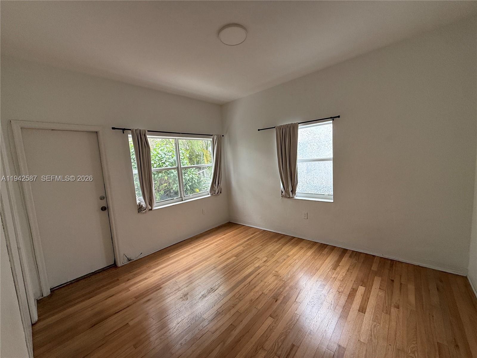 LENOX MANOR - Residential Lease
