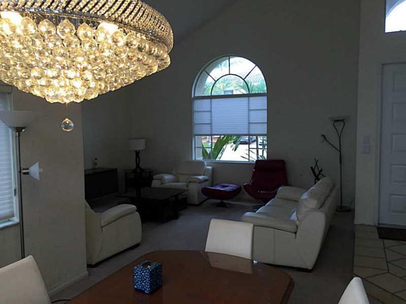 SILVER LAKES AT PEMBROKE - Residential Lease