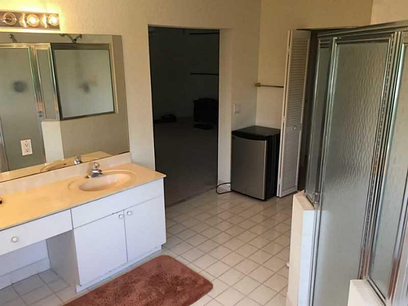 SILVER LAKES AT PEMBROKE - Residential Lease