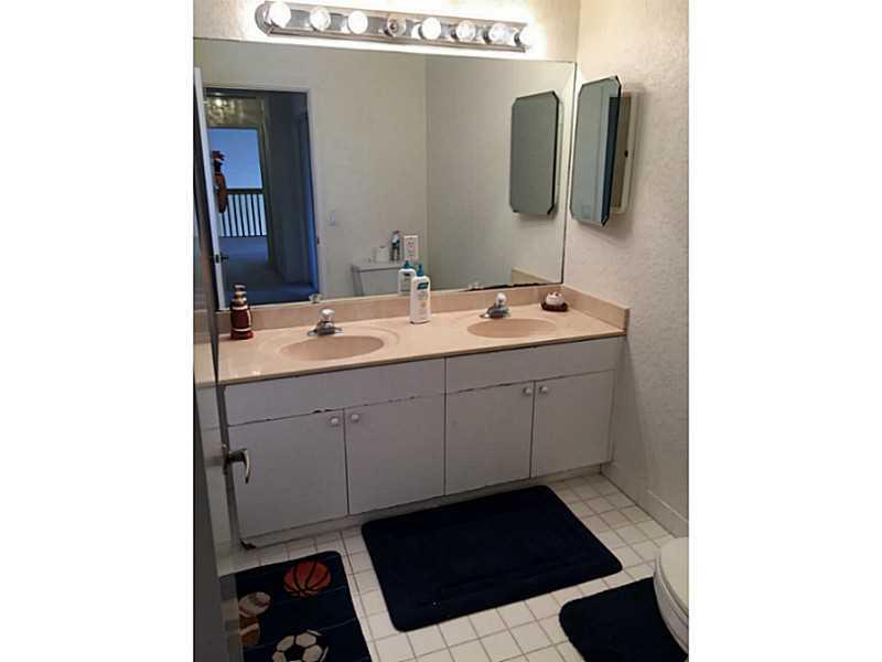 SILVER LAKES AT PEMBROKE - Residential Lease