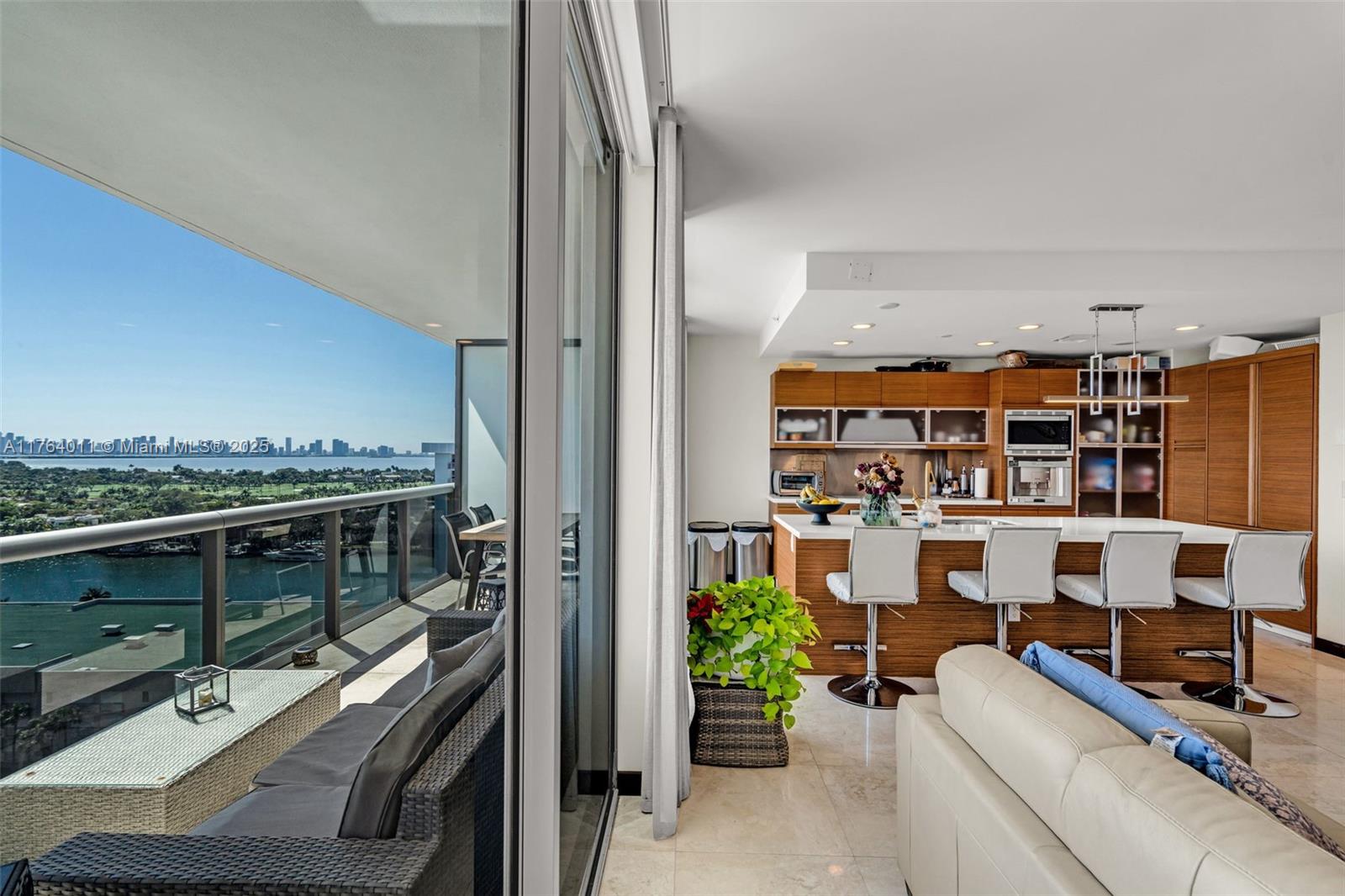 MEI CONDO - Residential