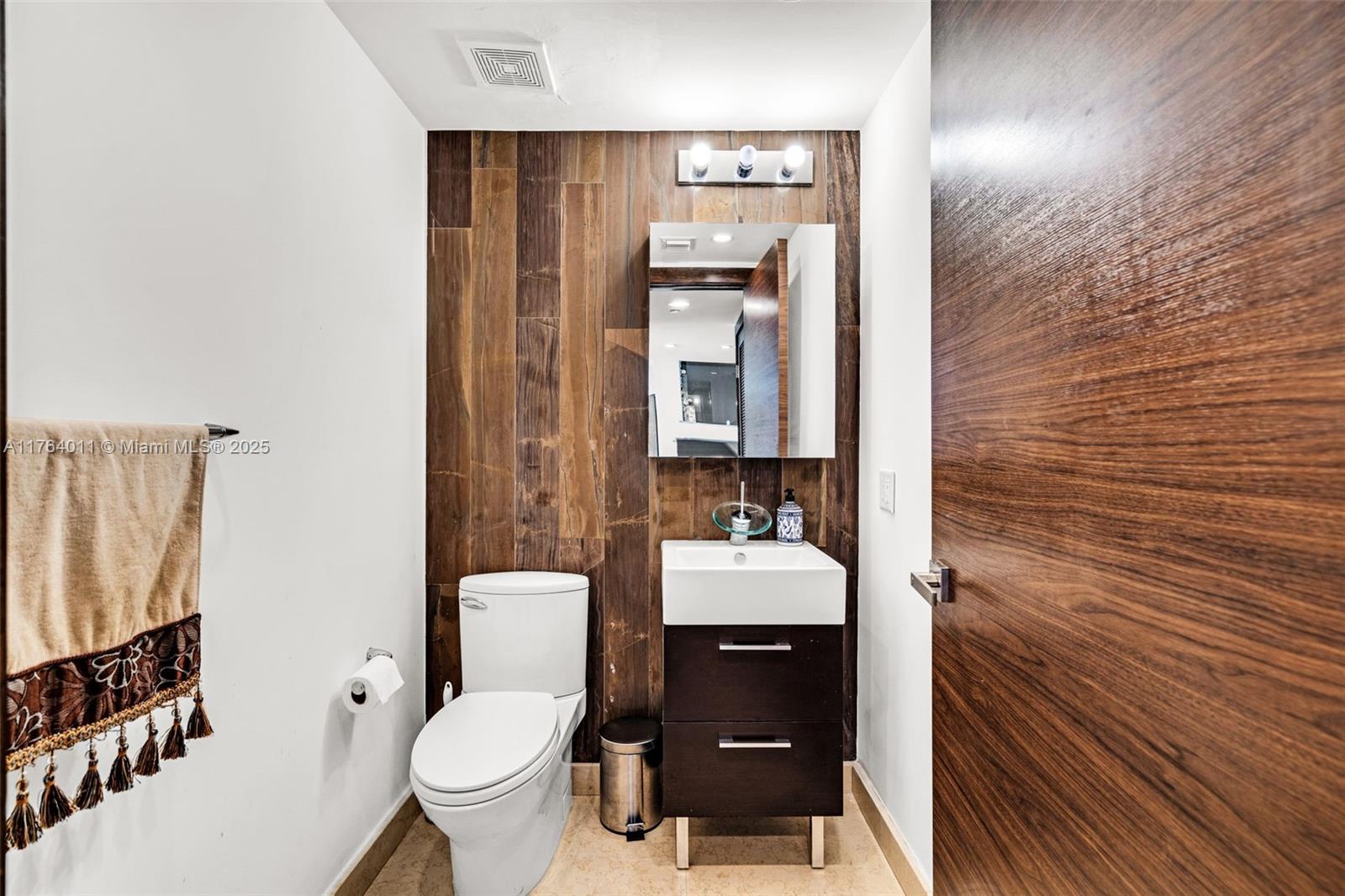MEI CONDO - Residential