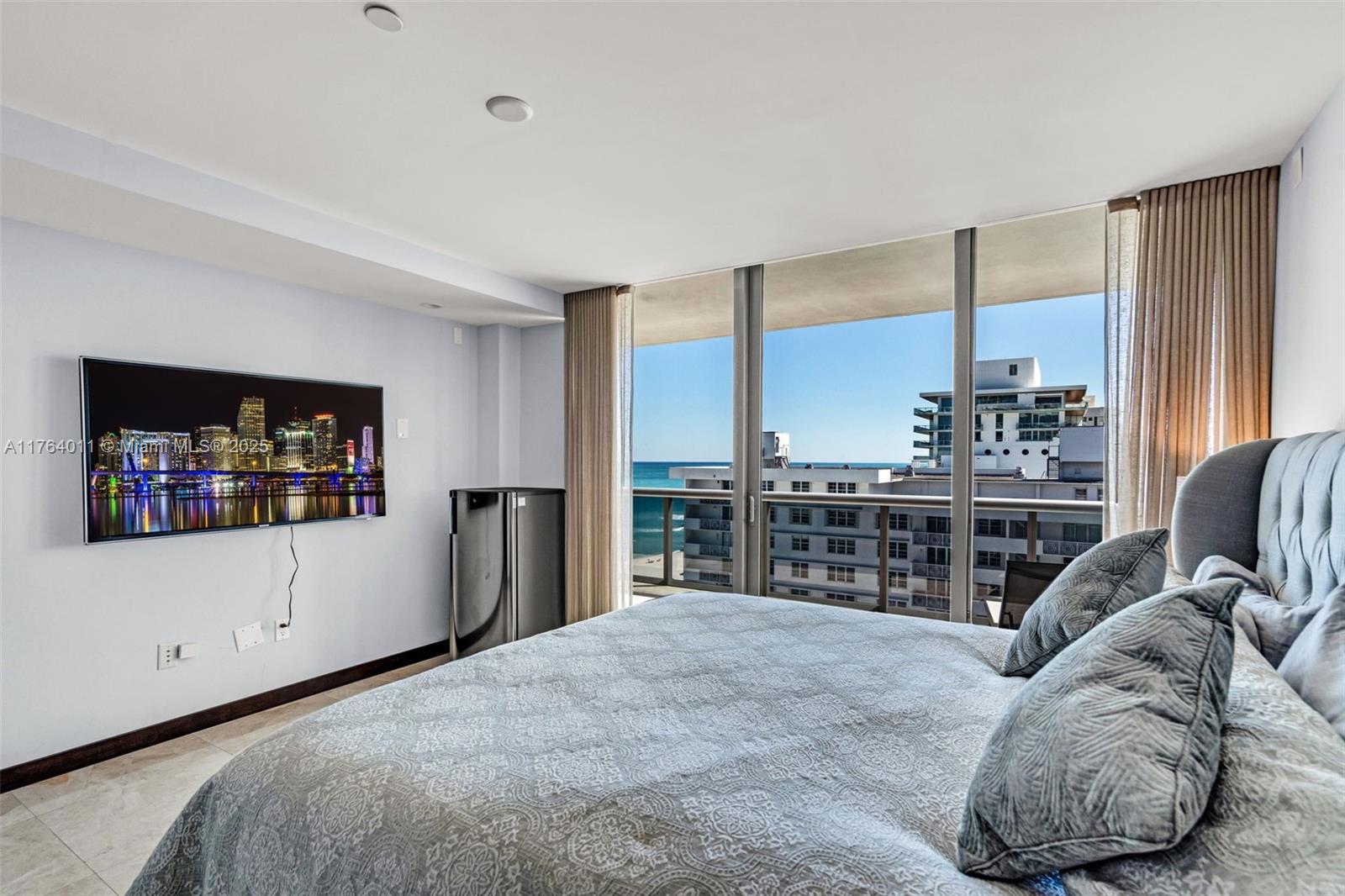 MEI CONDO - Residential