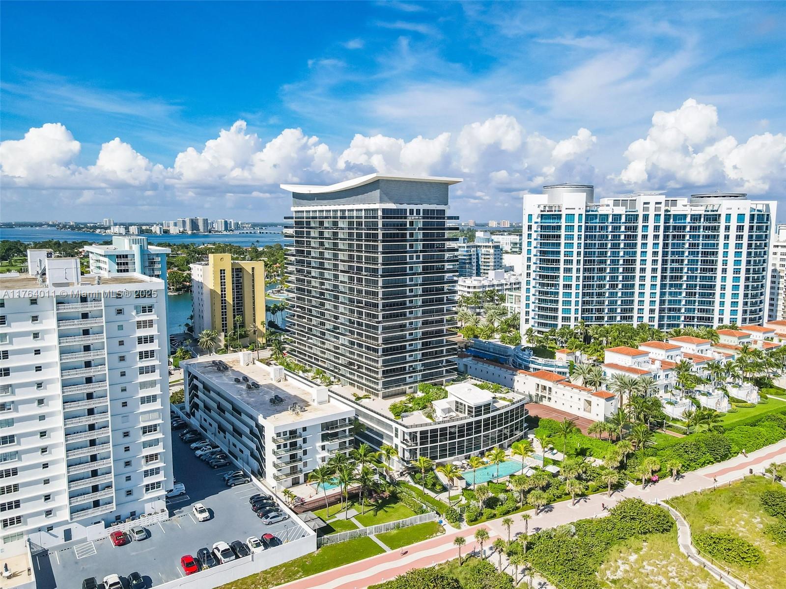 MEI CONDO - Residential