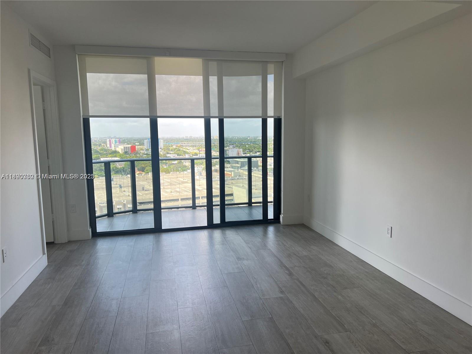 3401 MIDTOWN CONDO - Residential