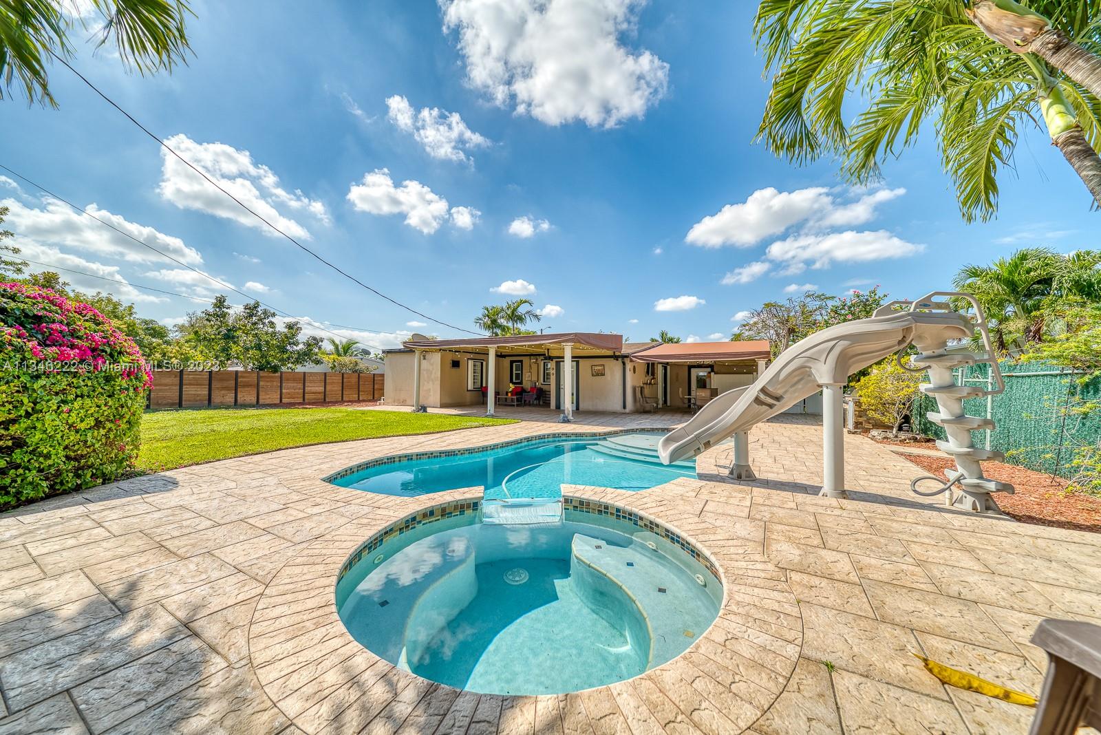 TROPICAL ESTATES 1ST ADDN - Residential