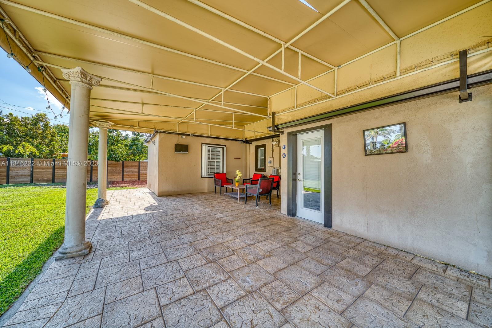 TROPICAL ESTATES 1ST ADDN - Residential