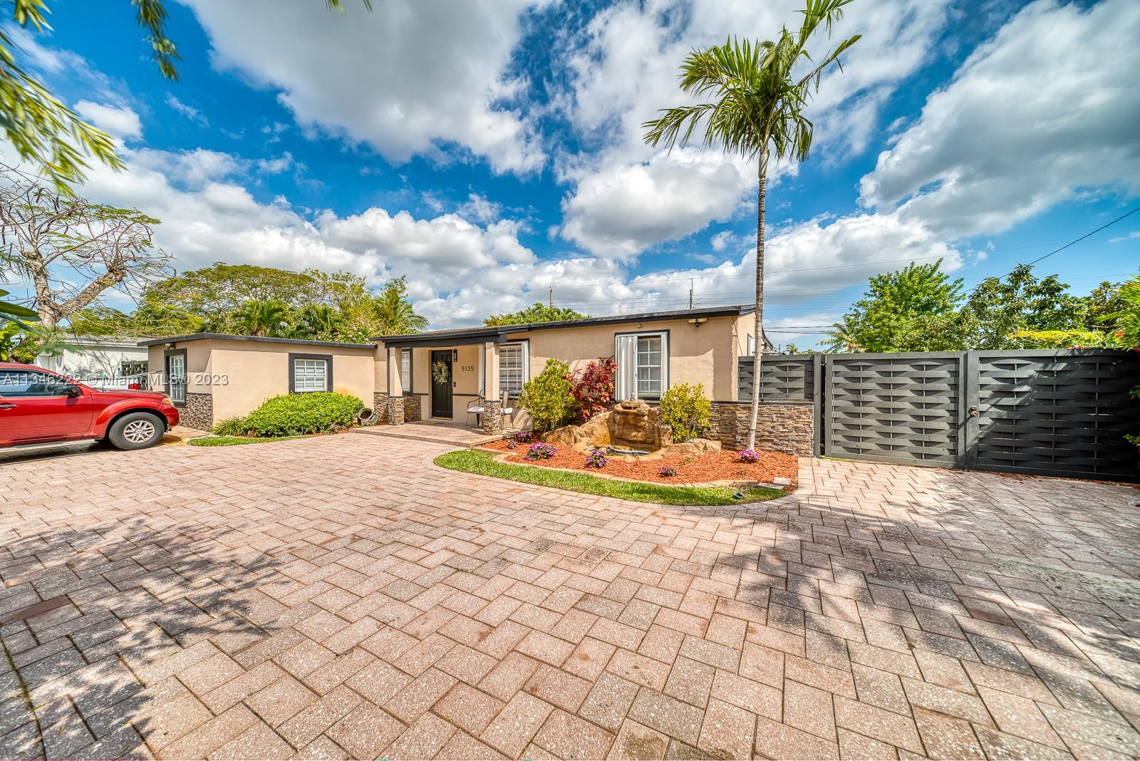 TROPICAL ESTATES 1ST ADDN - Residential