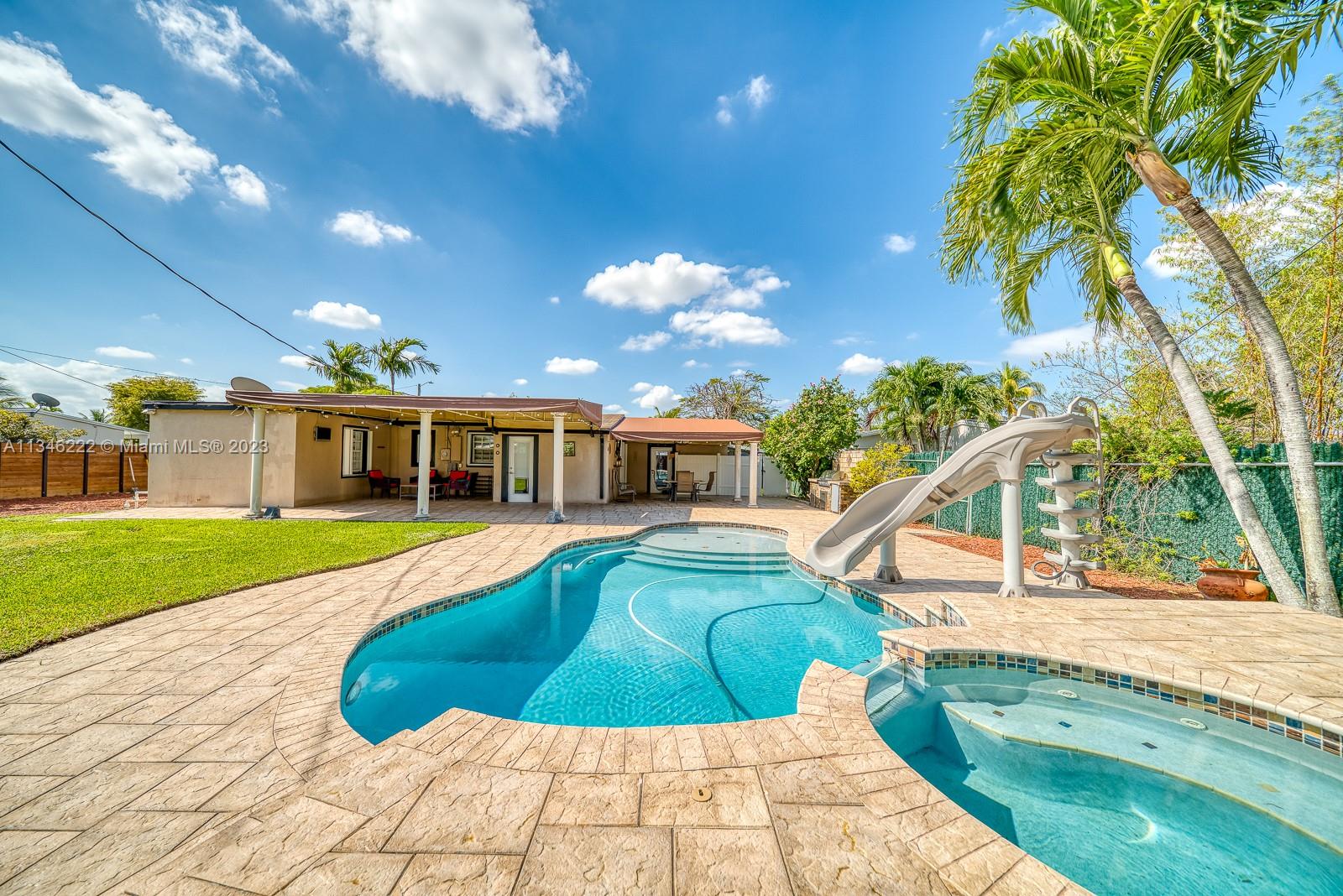TROPICAL ESTATES 1ST ADDN - Residential