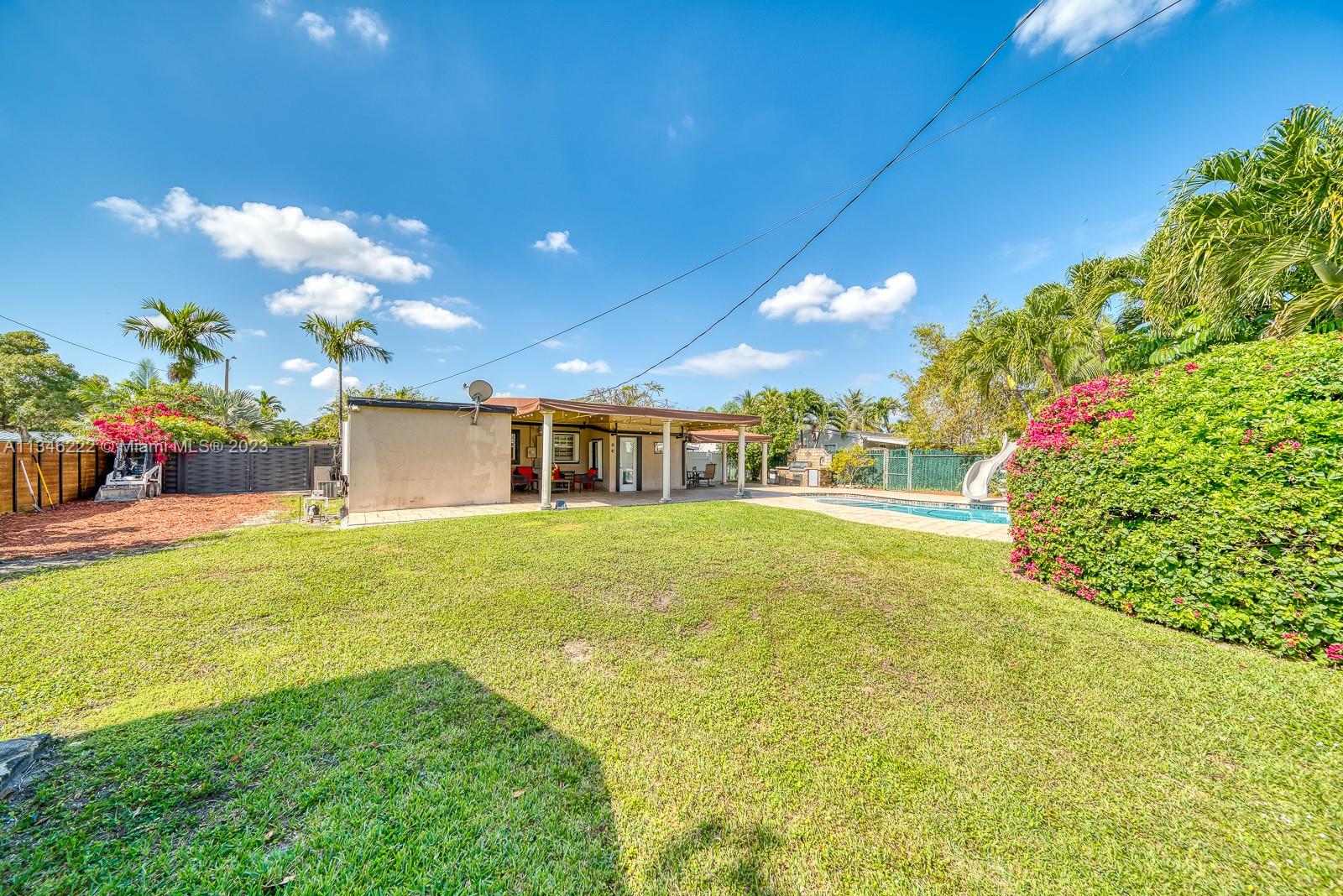 TROPICAL ESTATES 1ST ADDN - Residential