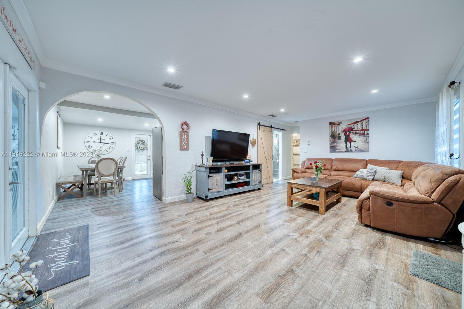 TROPICAL ESTATES 1ST ADDN - Residential