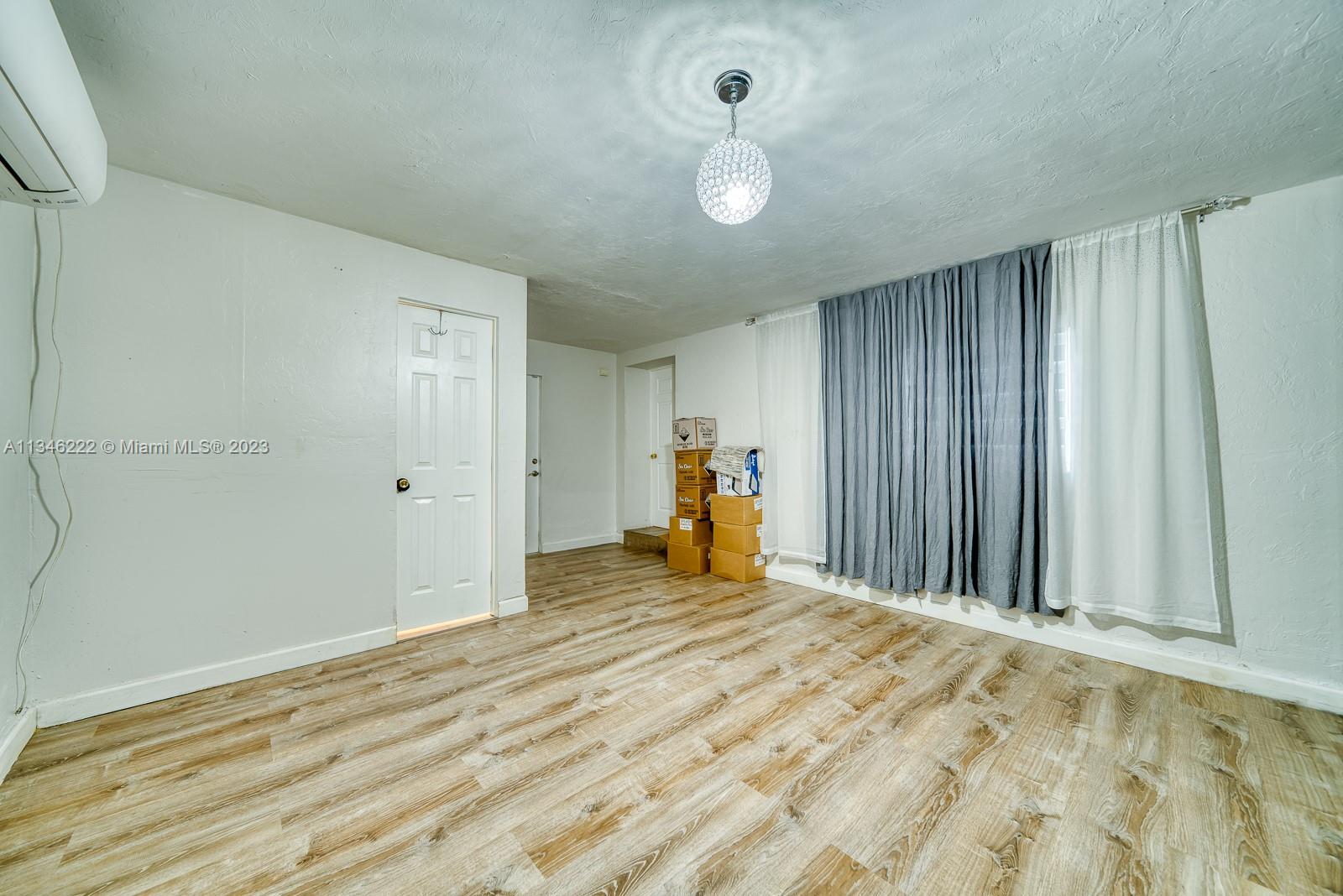 TROPICAL ESTATES 1ST ADDN - Residential