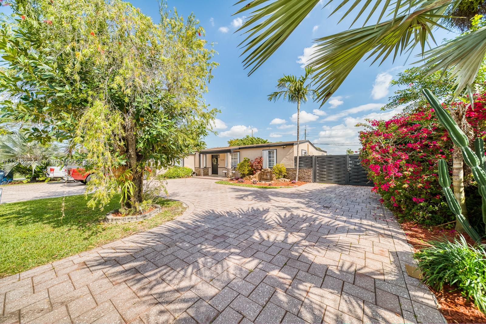 TROPICAL ESTATES 1ST ADDN - Residential