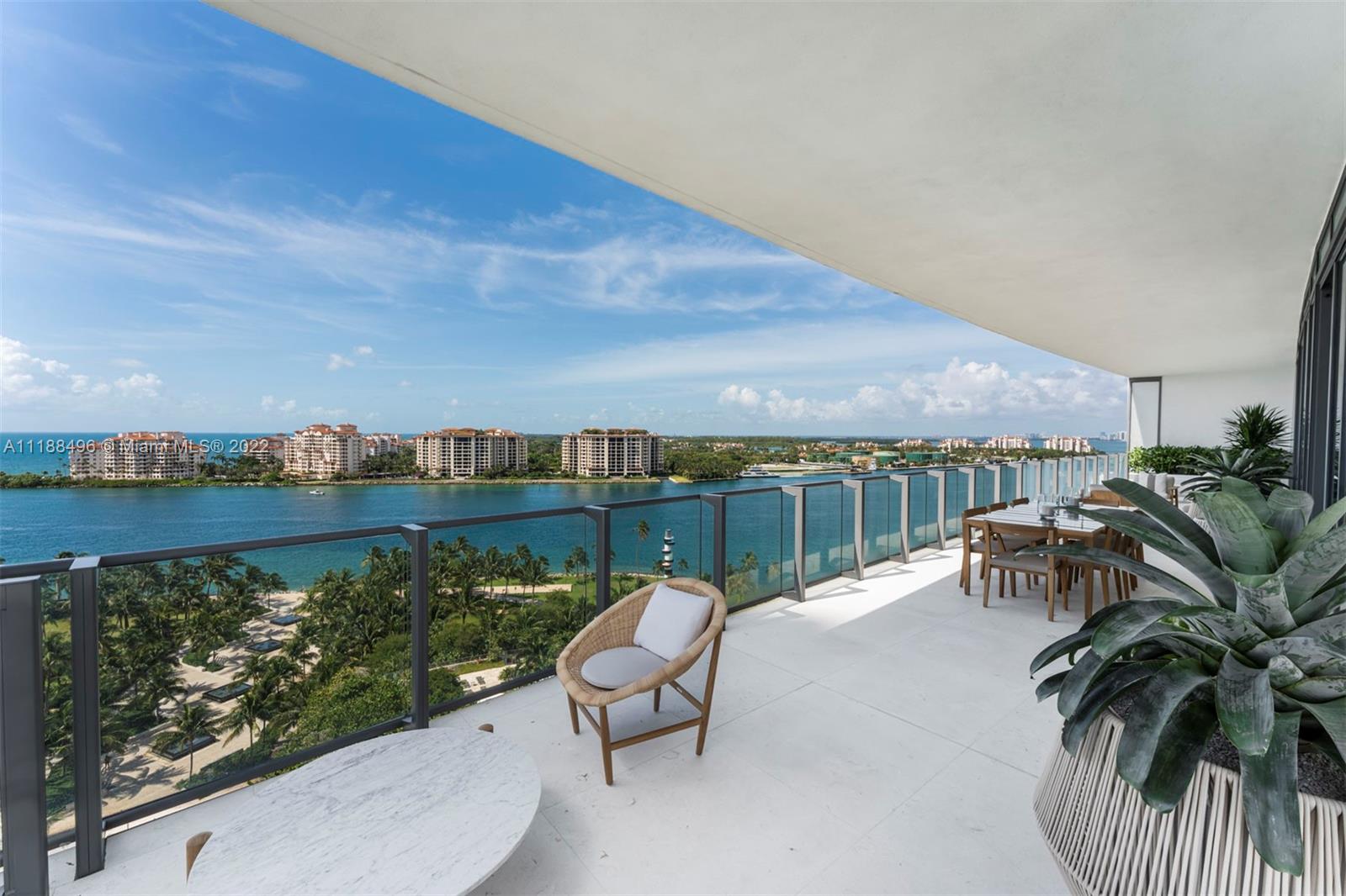 APOGEE CONDO - Residential