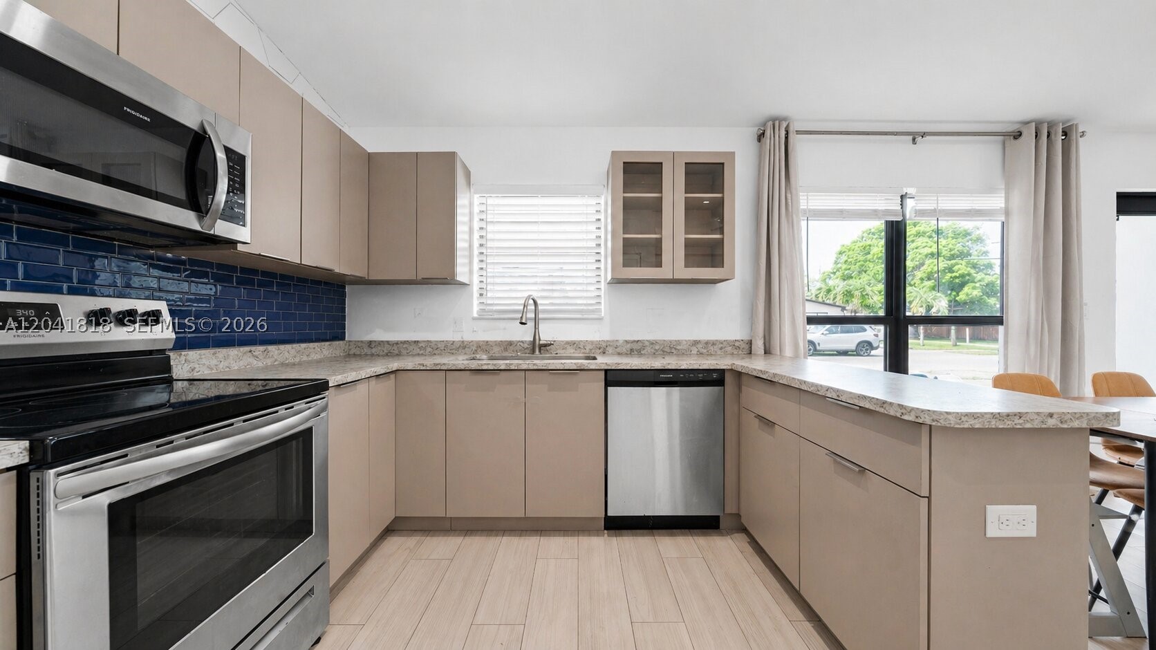 HOLLYWOOD SOUTH SIDE ADD - Residential