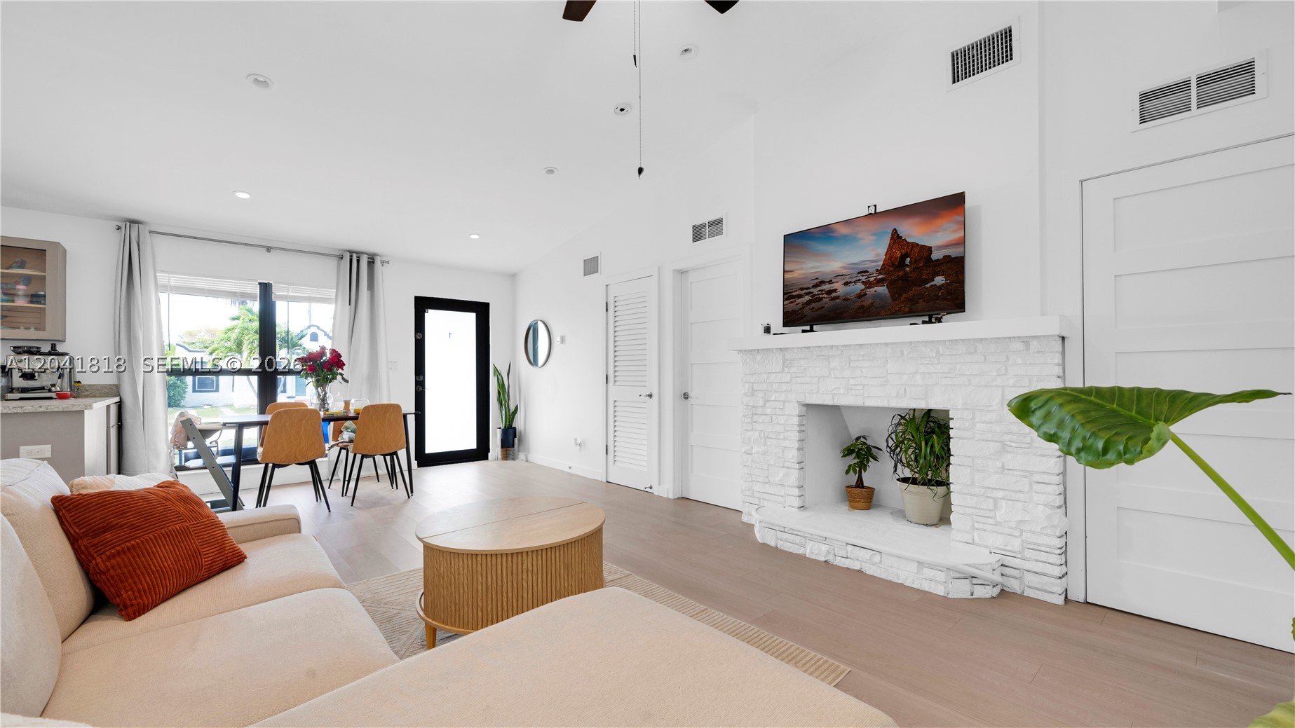 HOLLYWOOD SOUTH SIDE ADD - Residential