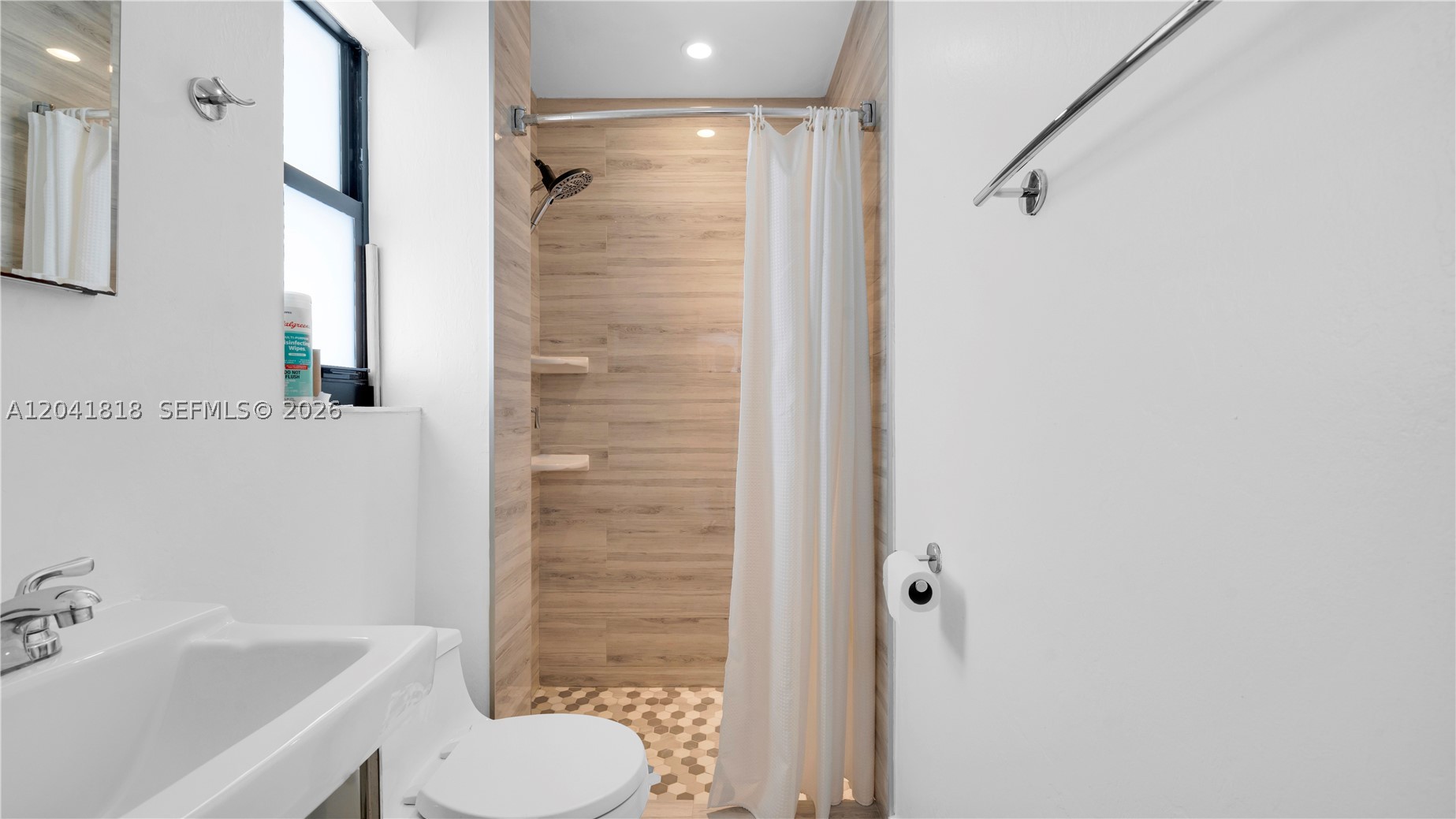 HOLLYWOOD SOUTH SIDE ADD - Residential