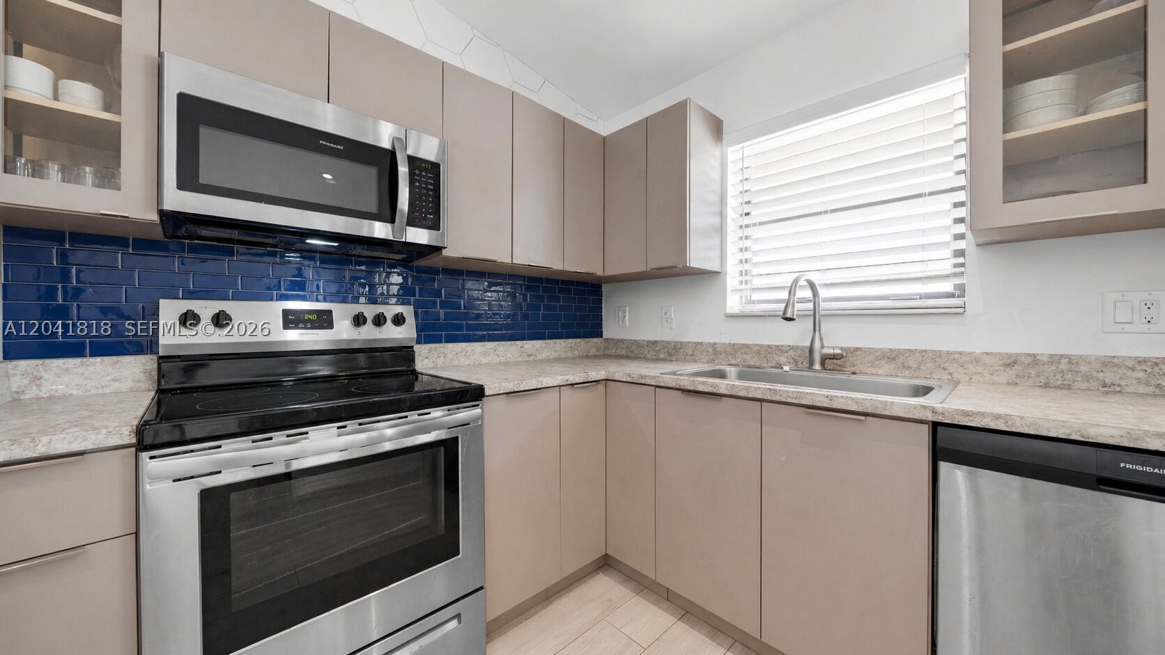 HOLLYWOOD SOUTH SIDE ADD - Residential