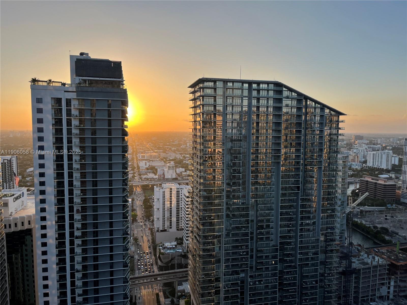 801 SMA RESIDENCES CONDO - Residential