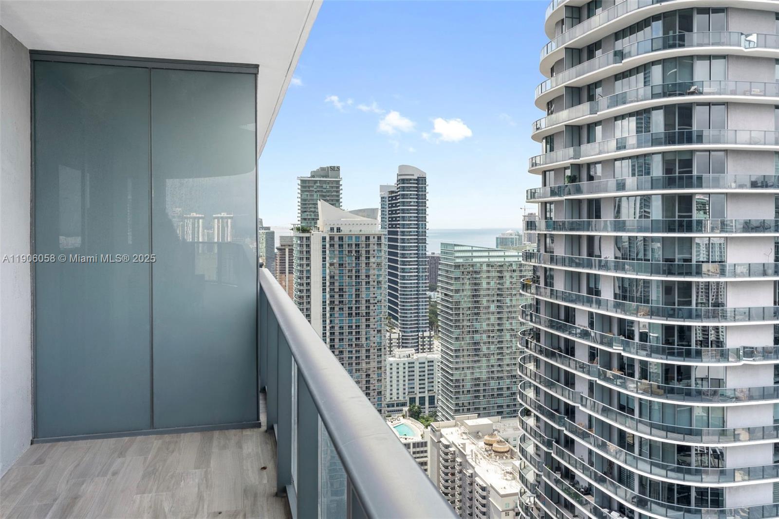 801 SMA RESIDENCES CONDO - Residential