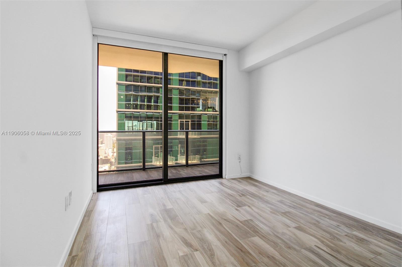 801 SMA RESIDENCES CONDO - Residential