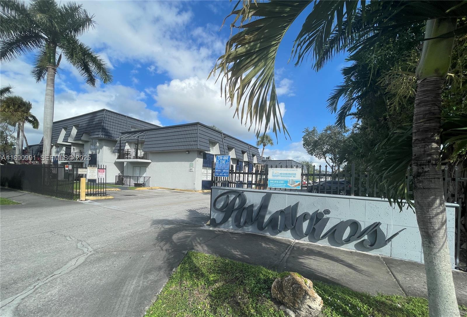 LOS PALACIOS BY MIAMI LAKE - Residential Lease