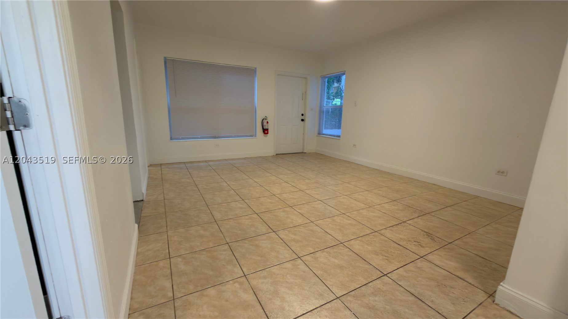 BISCAYNE BCH SUB - Residential Lease