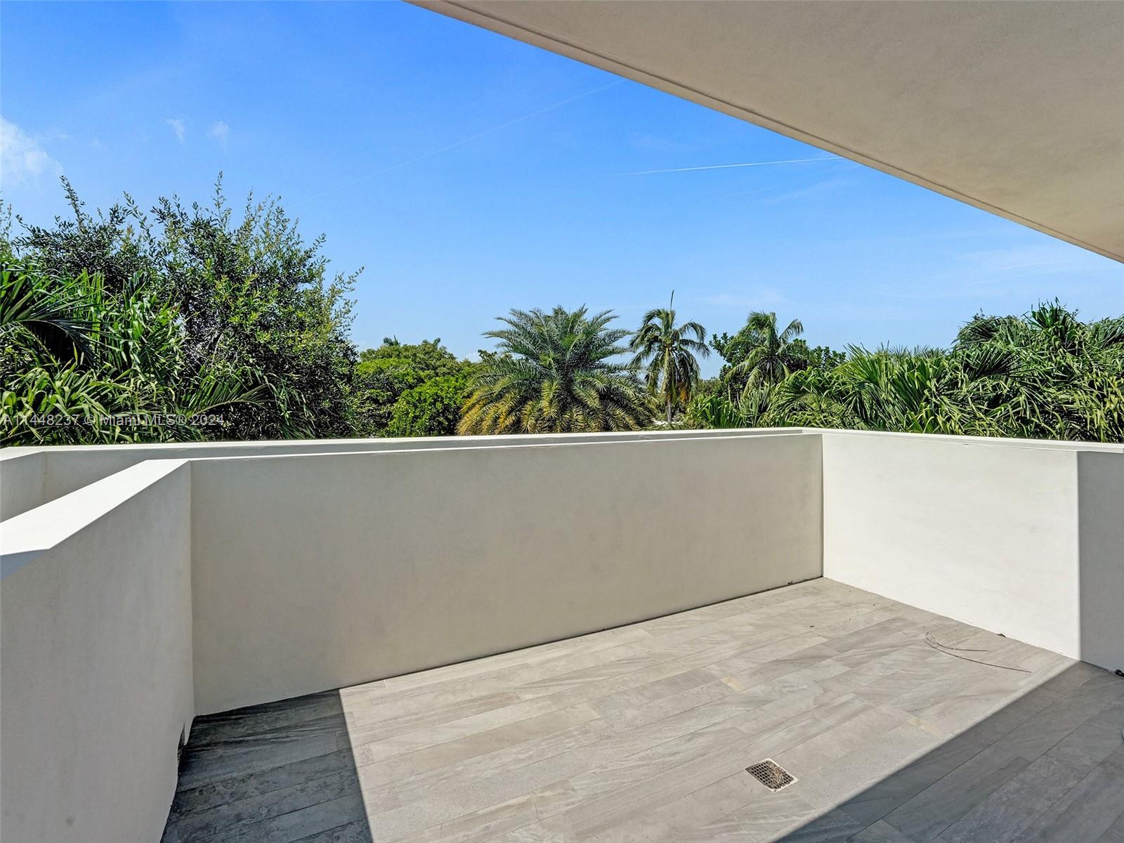 CYPRESS POINT - Residential