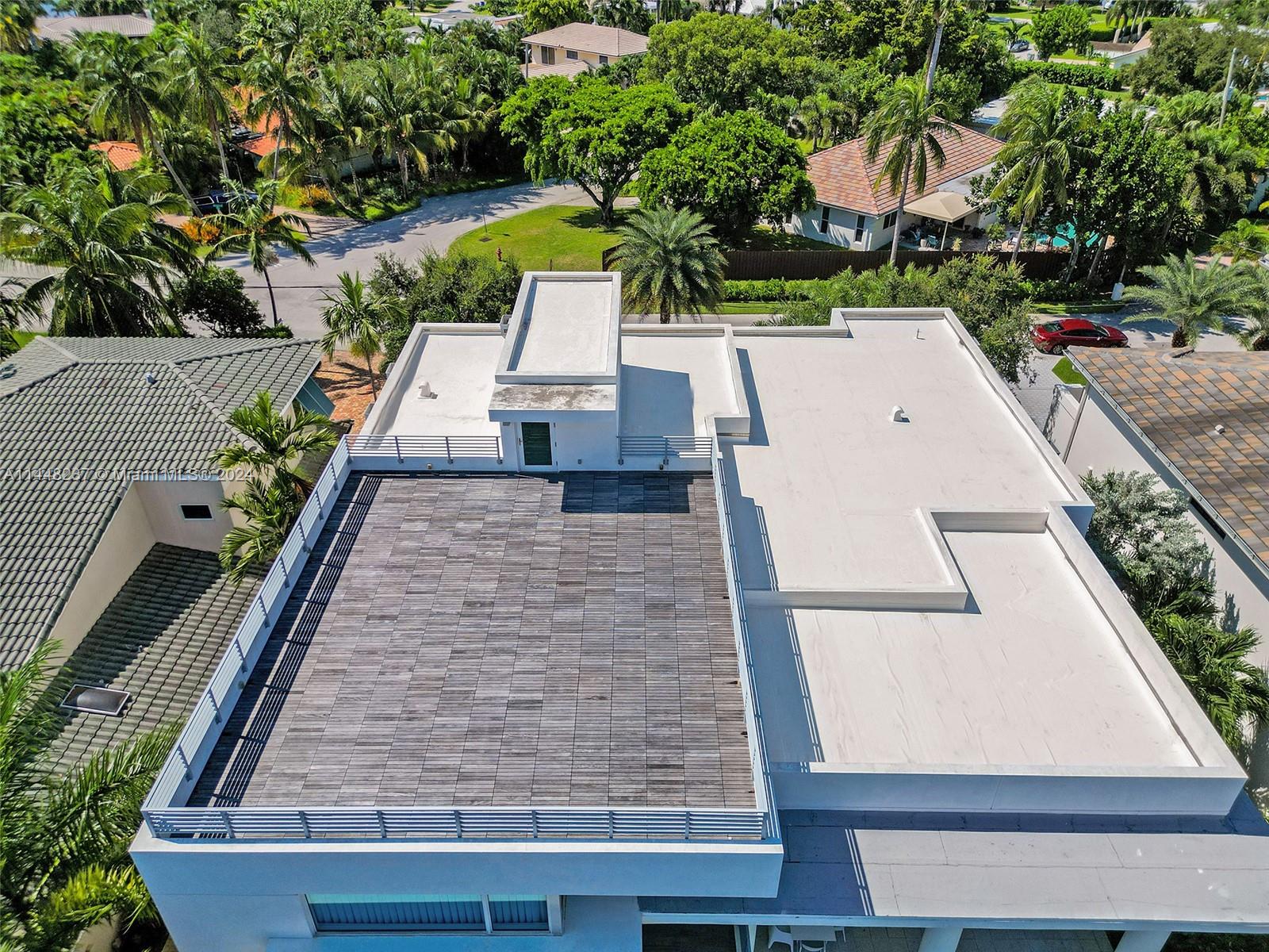 CYPRESS POINT - Residential